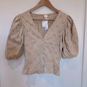 NWT tan eyelet puff sleeve top